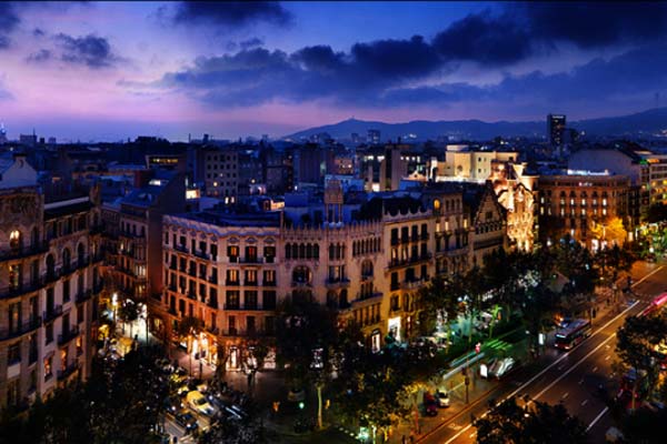 Visitare Barcellona: la vita notturna
