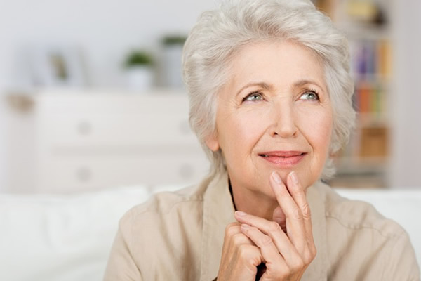 Prendersi cura di una persona anziana: come farlo al meglio?