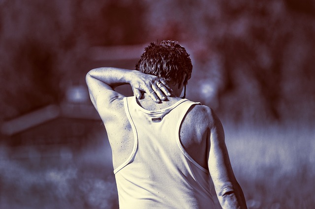 Come piegare una canottiera